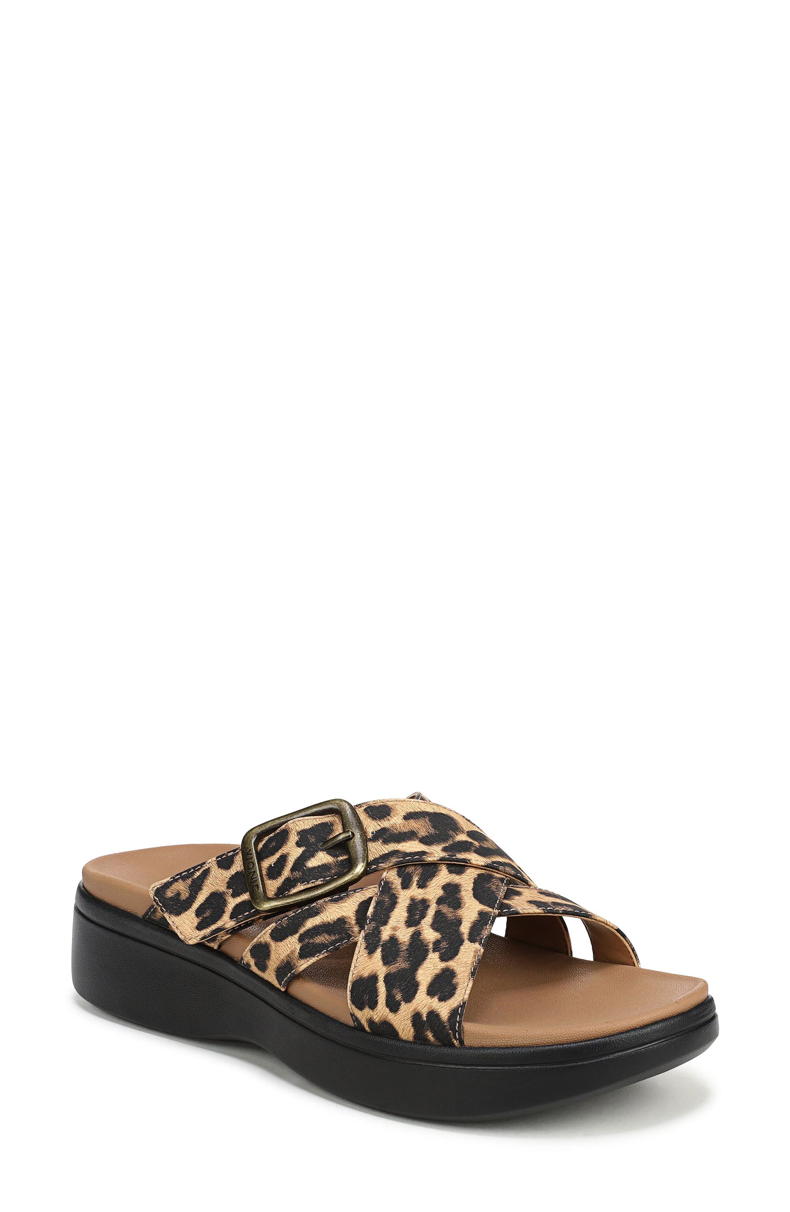  Tan Leopard