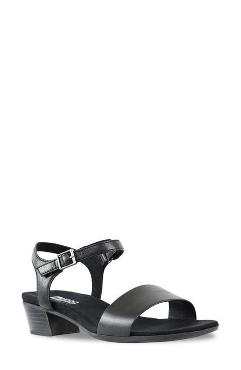 Nicolette Sandal