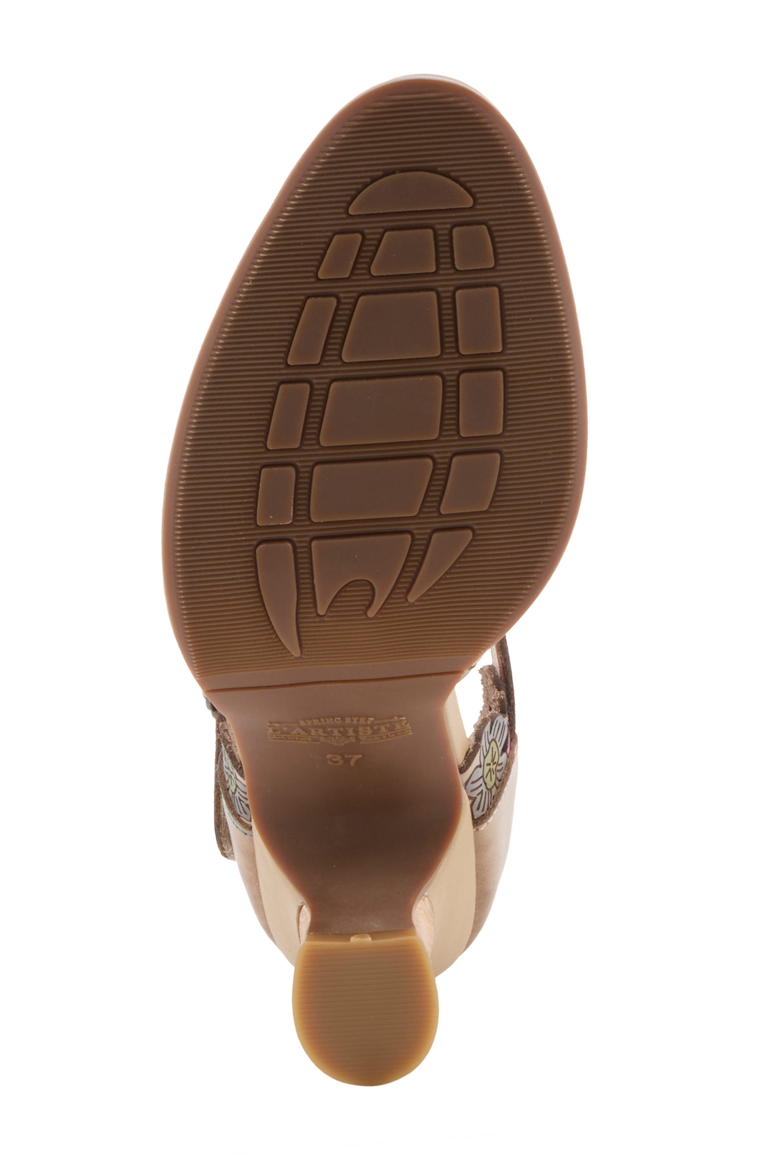 L'Artiste by Spring Step Happydance Ankle Strap Pump, Alternate, color, Beige Multi