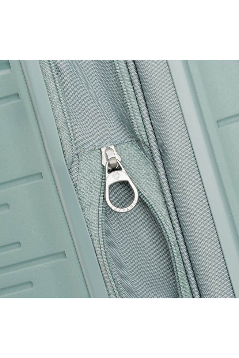 Elevation Plus 21" Carry On Spinner Luggage, Alternate, color, Cypress Green