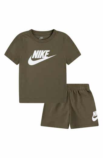 Nike Club Logo T-Shirt & Shorts Set