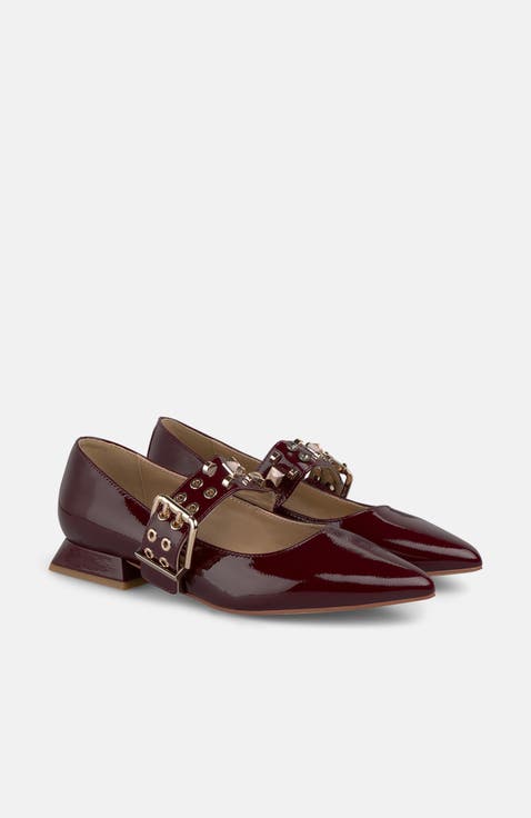 Wide Buckle Shoe