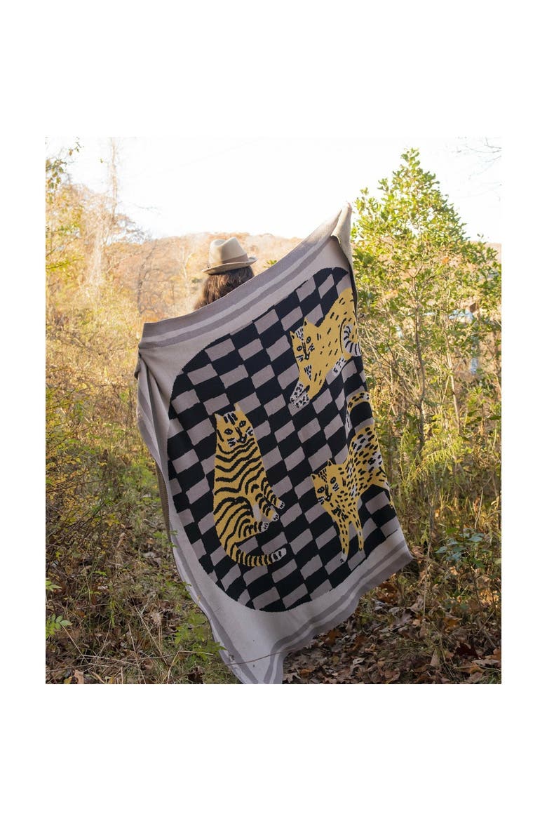 Three Of Cats Knit Throw Blanket, Alternate, color, Leopard's Bane