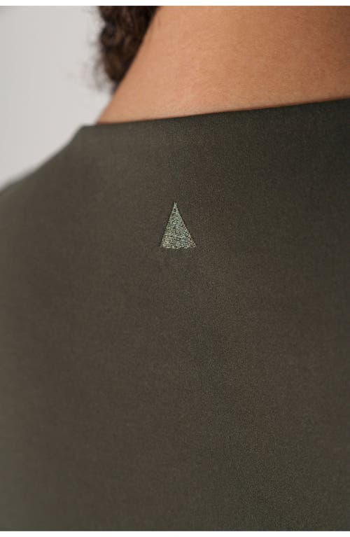 Vitality Cloud Ii Crew Tee In Green