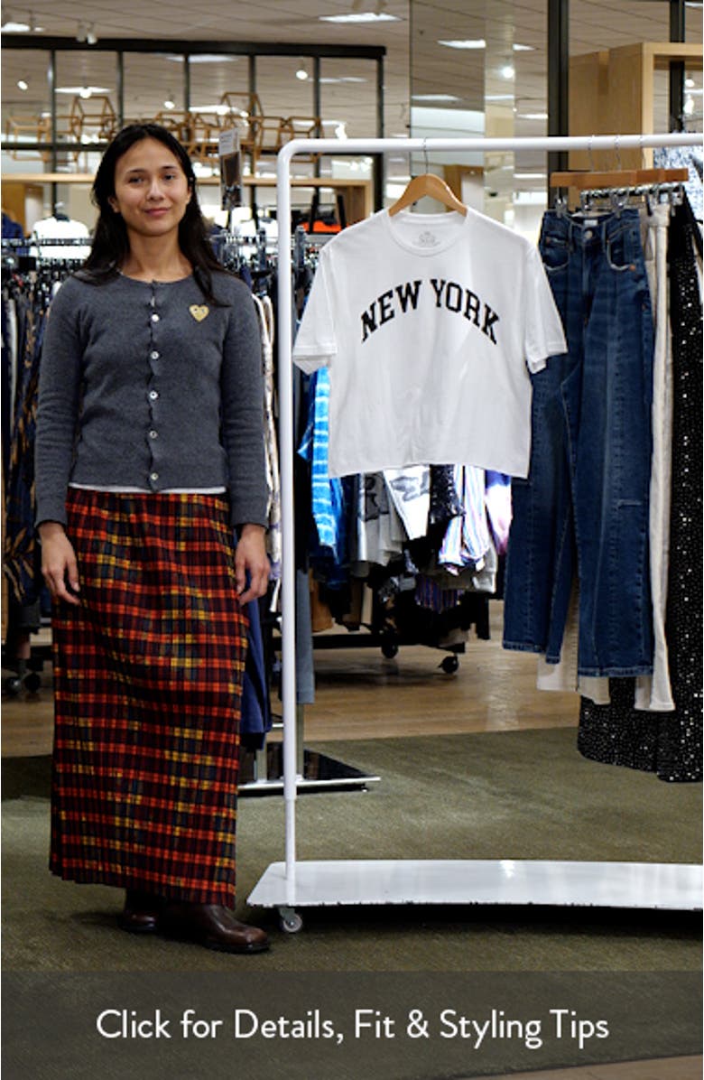 New York Crop Cotton Graphic T-Shirt, sales video thumbnail