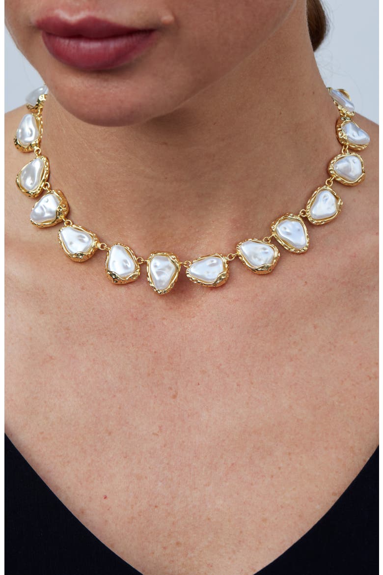 Baroque Sea Pebbles Imitation Pearl Collar Necklace, Alternate, color, GOLD/ WHITE