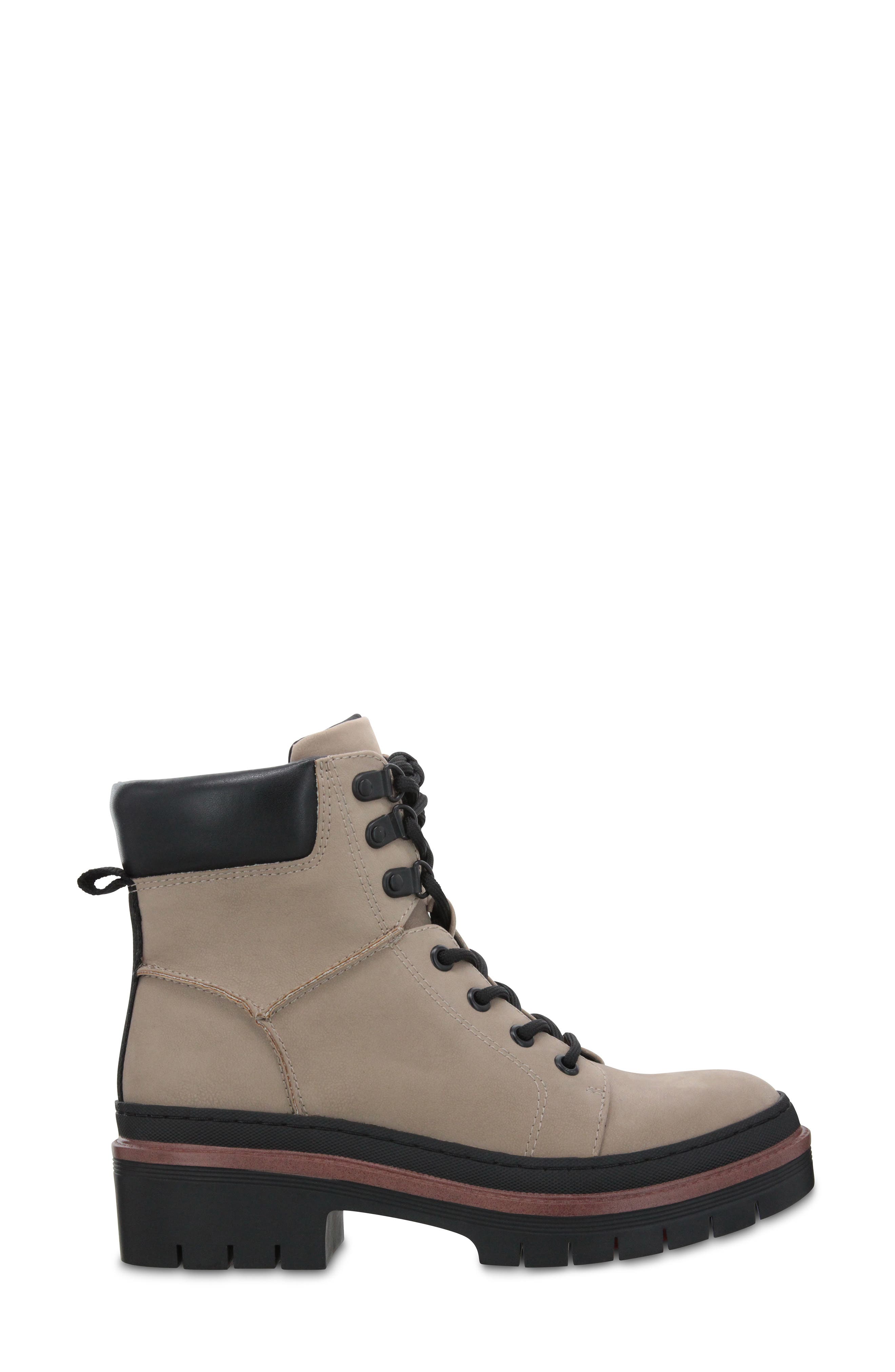 MIA Julius Lug Sole Boot, Alternate, color, 