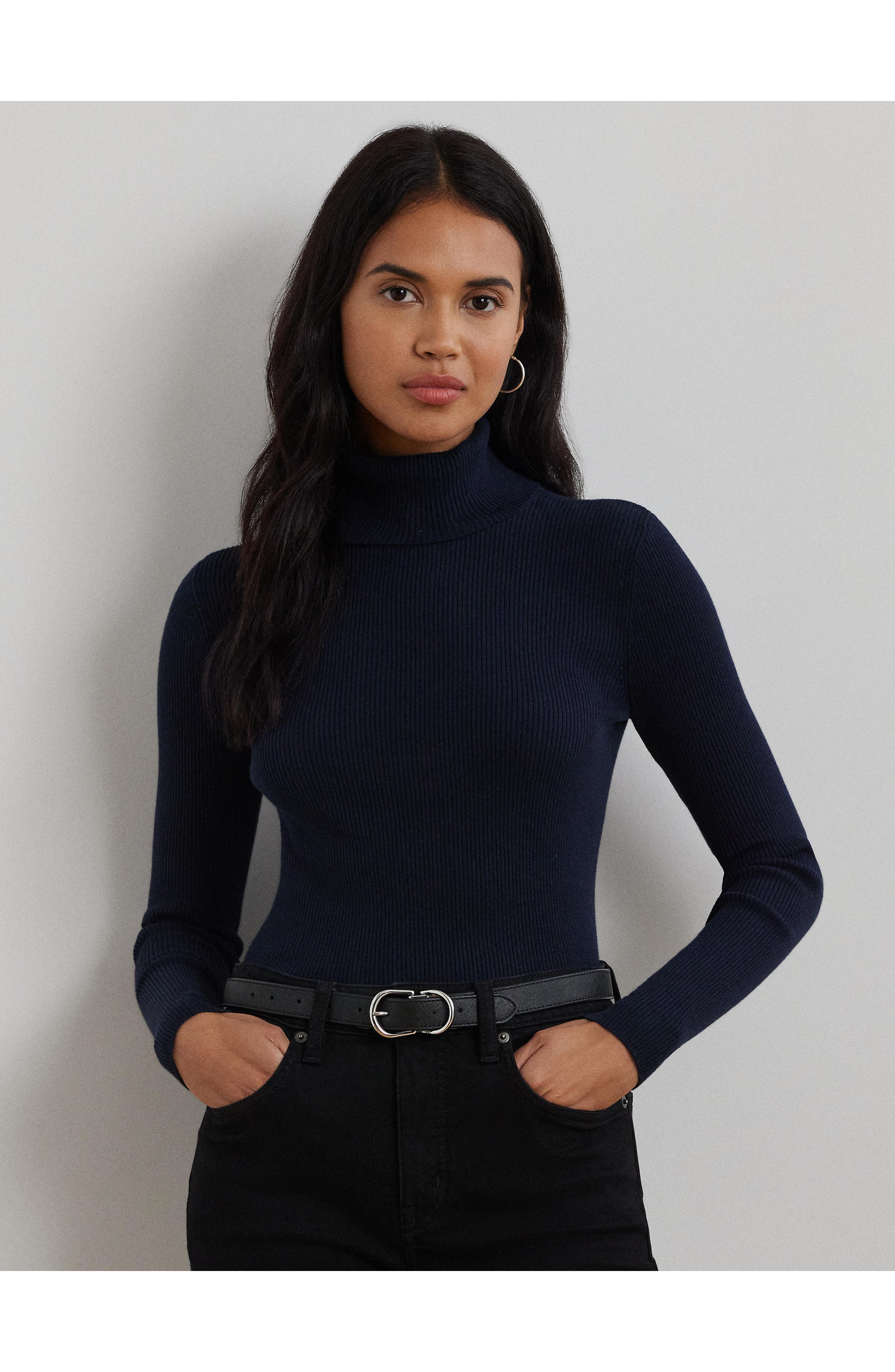 Loren - Elegant turtleneck sweater