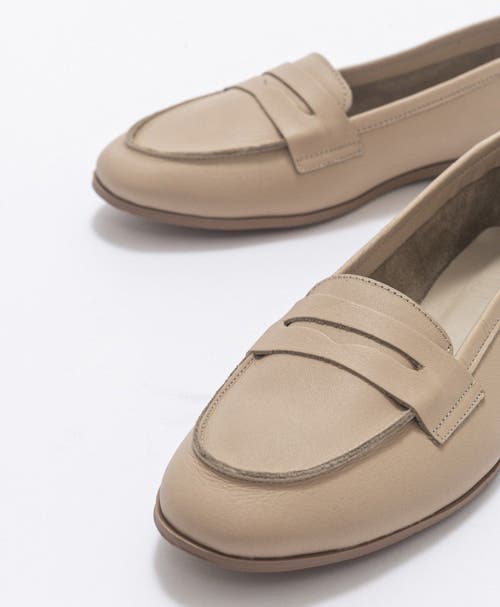 Forever & Always Shoes Women's Neutrals Dorothy - Beige Leather Loafers In Beige Leather