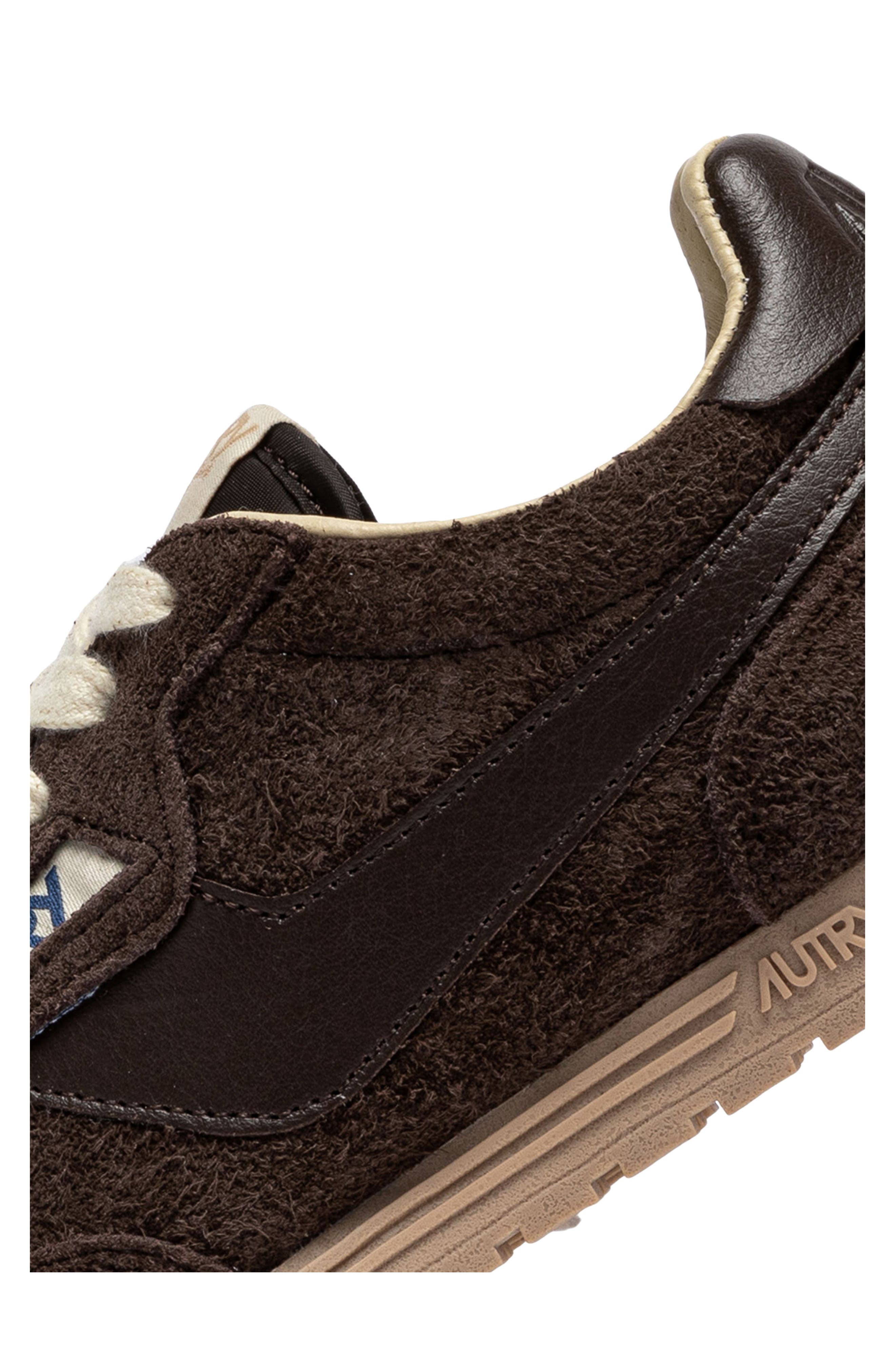 AUTRY Hyperway Low Sneaker, Alternate, color, Ebony