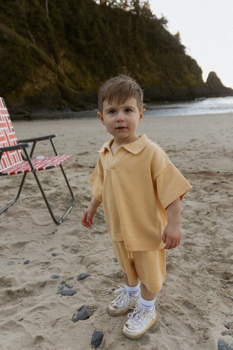 Paxton Set, Alternate, color, Yellow