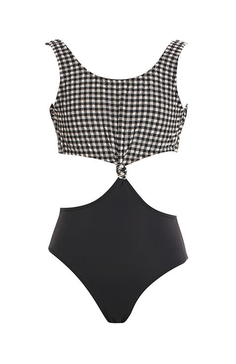 Checkered Cutout with Center Knot Detail