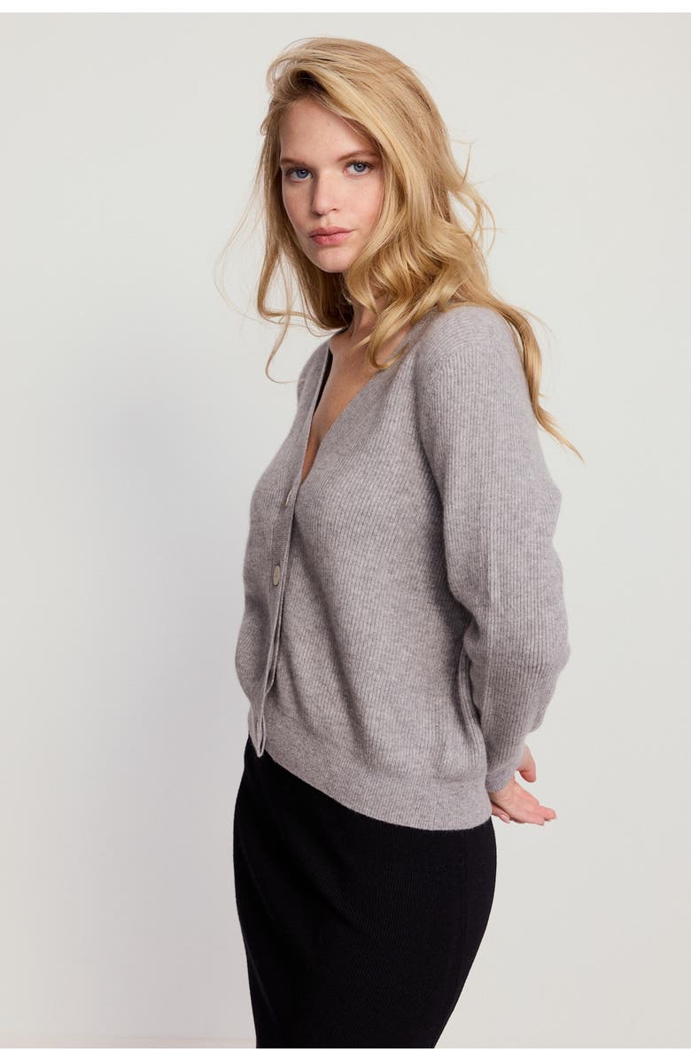 The Shirt by Rochelle Behrens The Cashmere V-Neck Sweater, Alternate, color, Heather Grey