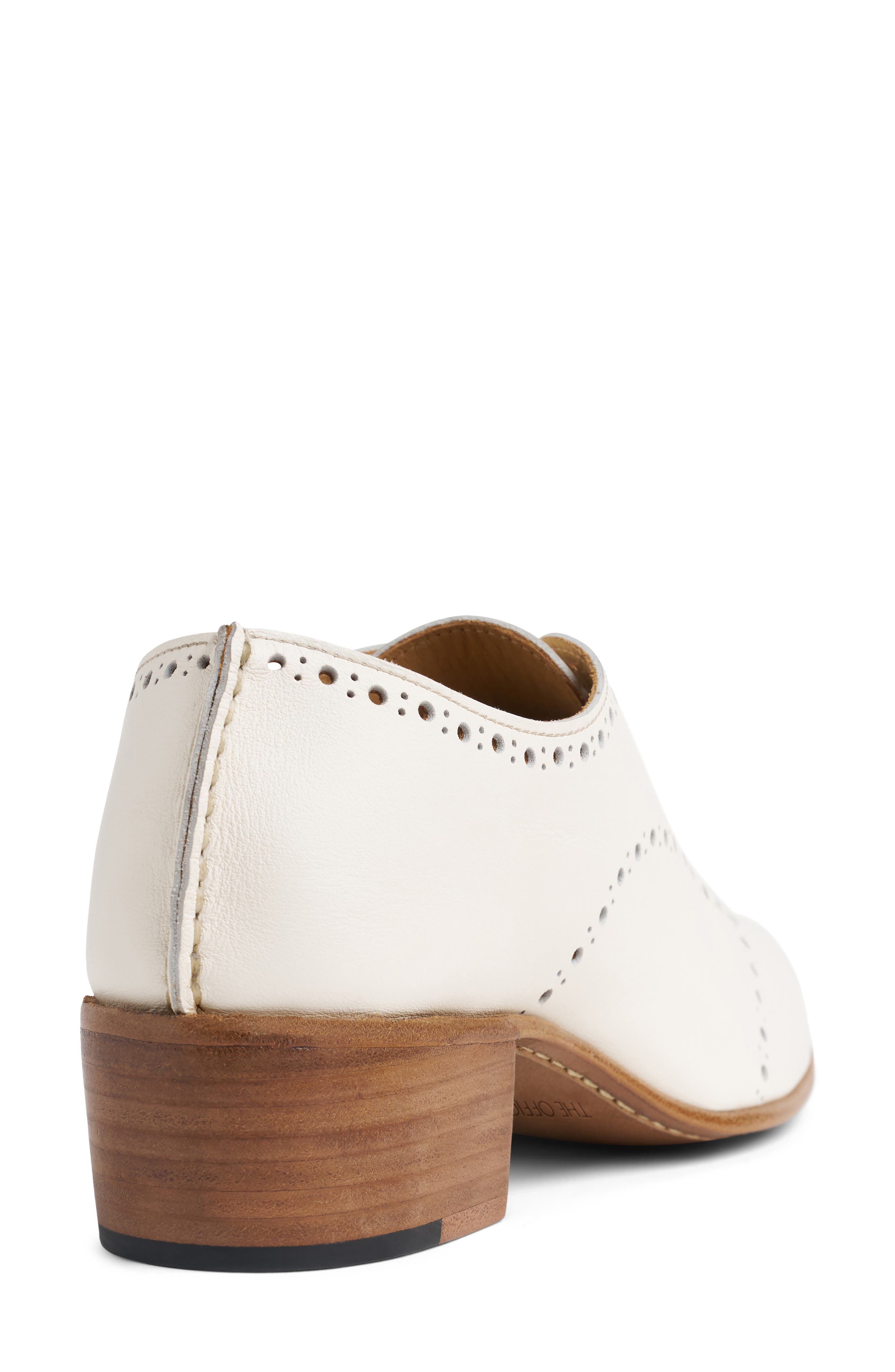 THE OFFICE OF US Ms. Simmons Oxford, Alternate, color, White