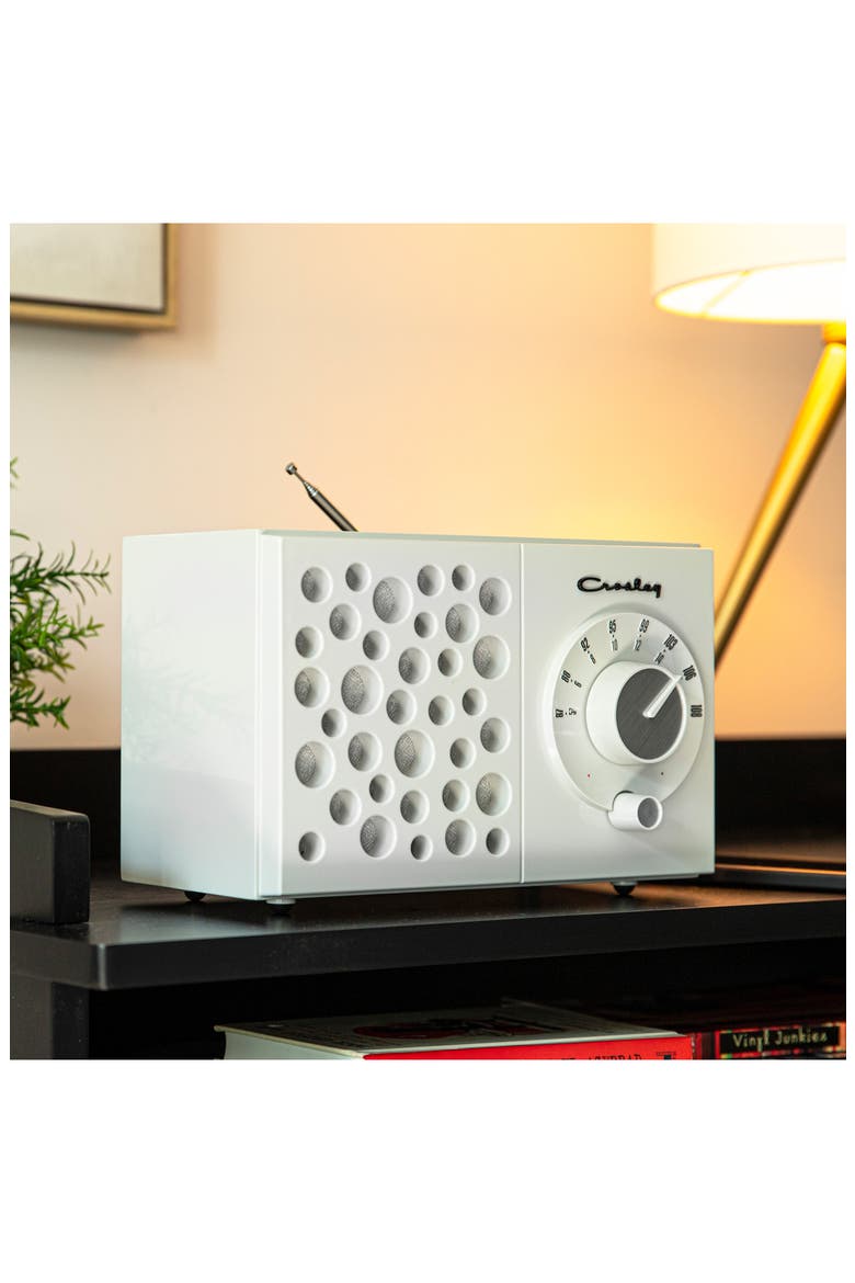 Maverick Radio, Alternate, color, WHITE SAND
