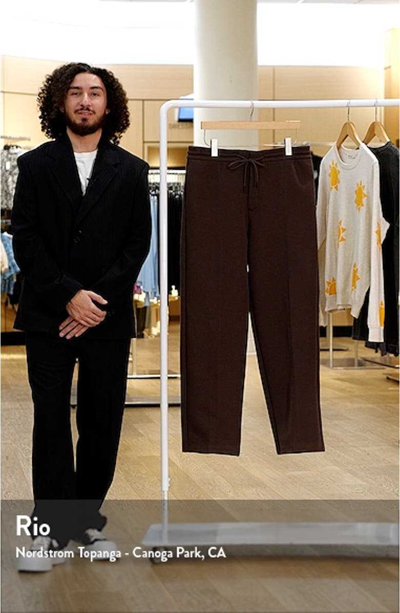 Reimagined Tech Fleece Sweatpants, sales video thumbnail