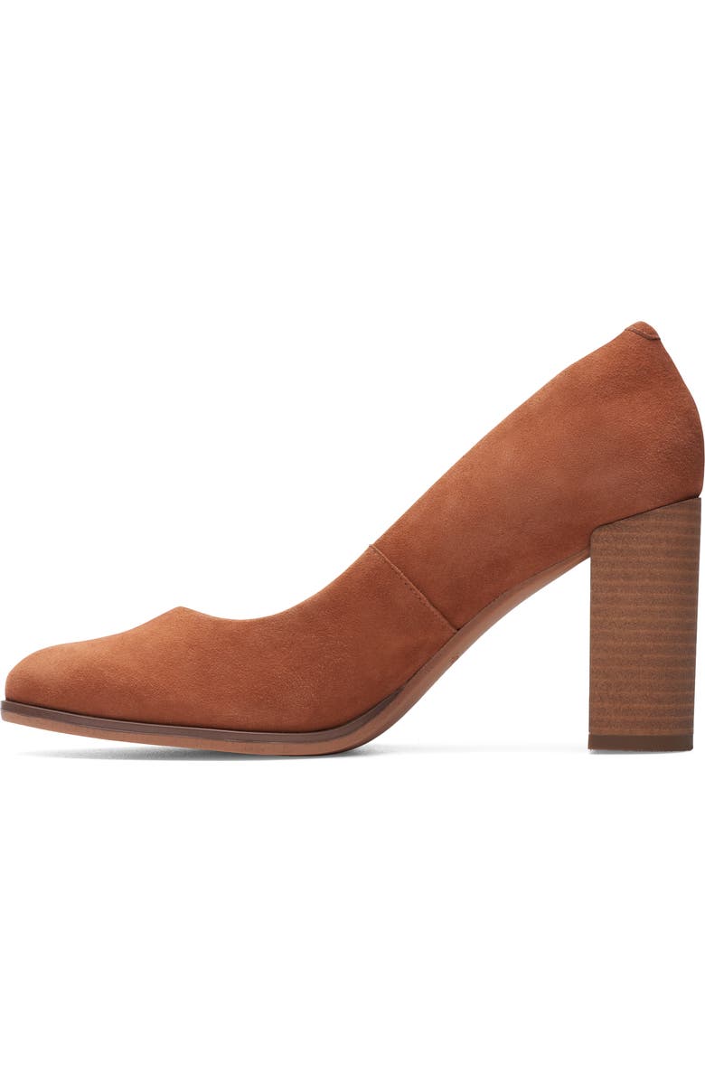 Clarks<sup>®</sup> Freva85 Court Pump, Alternate, color,