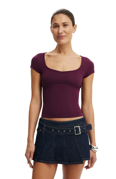 Women
s Hold Me Short Sleeve