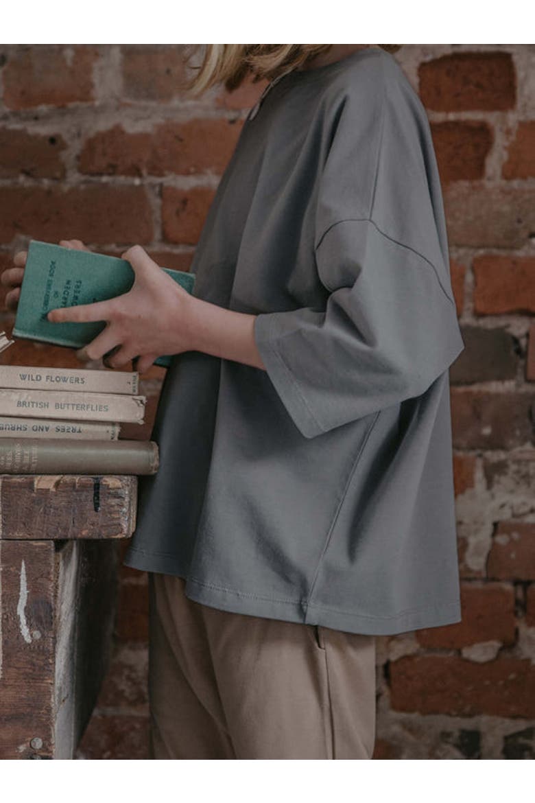 The Oversized Tee, Alternate, color, lead gray
