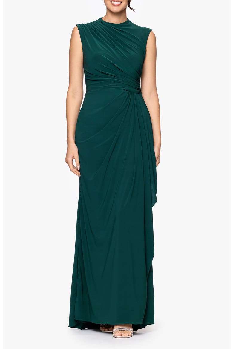 Ruched Sleeveless Gown video