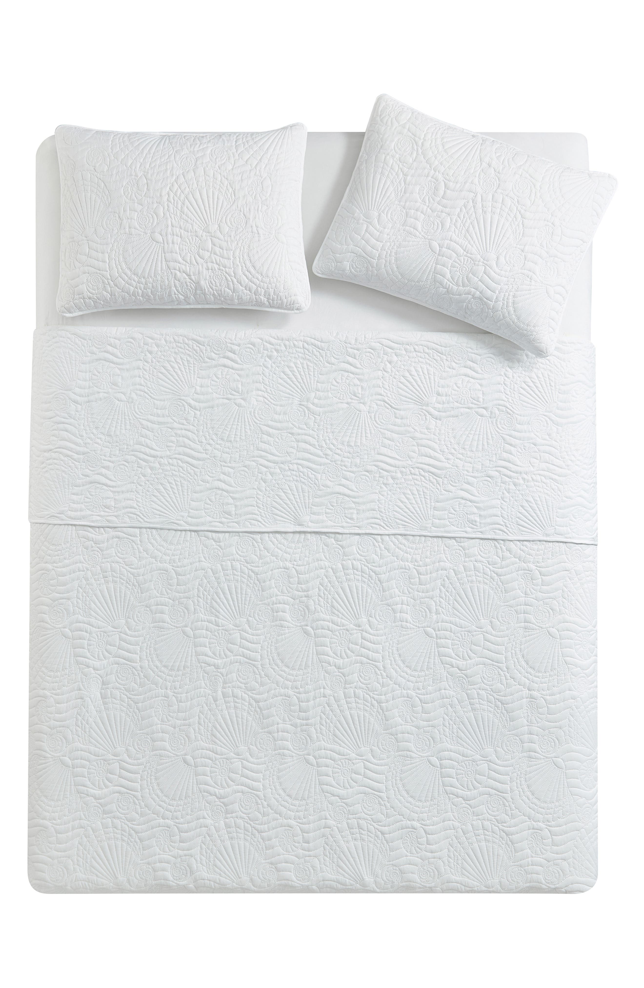 VCNY HOME Ocean Solid 3-Piece Quilt Set