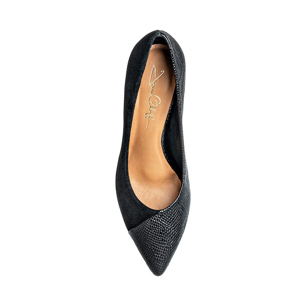 Joan Oloff Shoes Dominique Pump, Alternate, color, Black