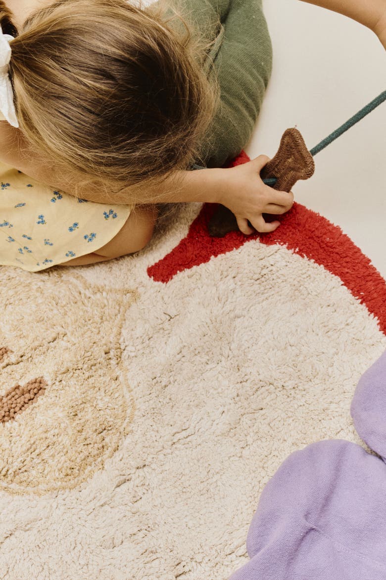 Washable Rug Apple, Alternate, color, Red, Natural, Matcha