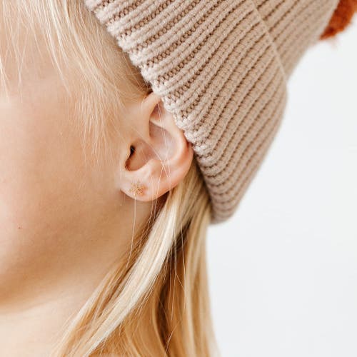 Pip Pop Snowflake Stud Earrings In Gold