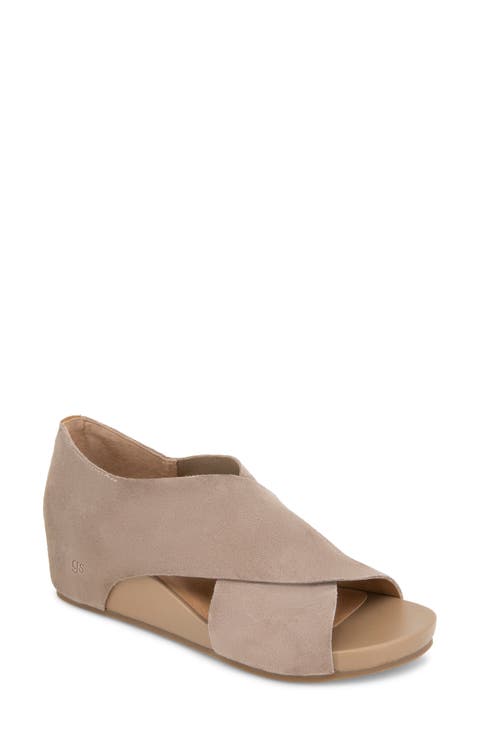ALM. MARCH WEDGE SANDALS （Beige） ALFANI Womens Beige Textured Metallic Stretch Cushioned