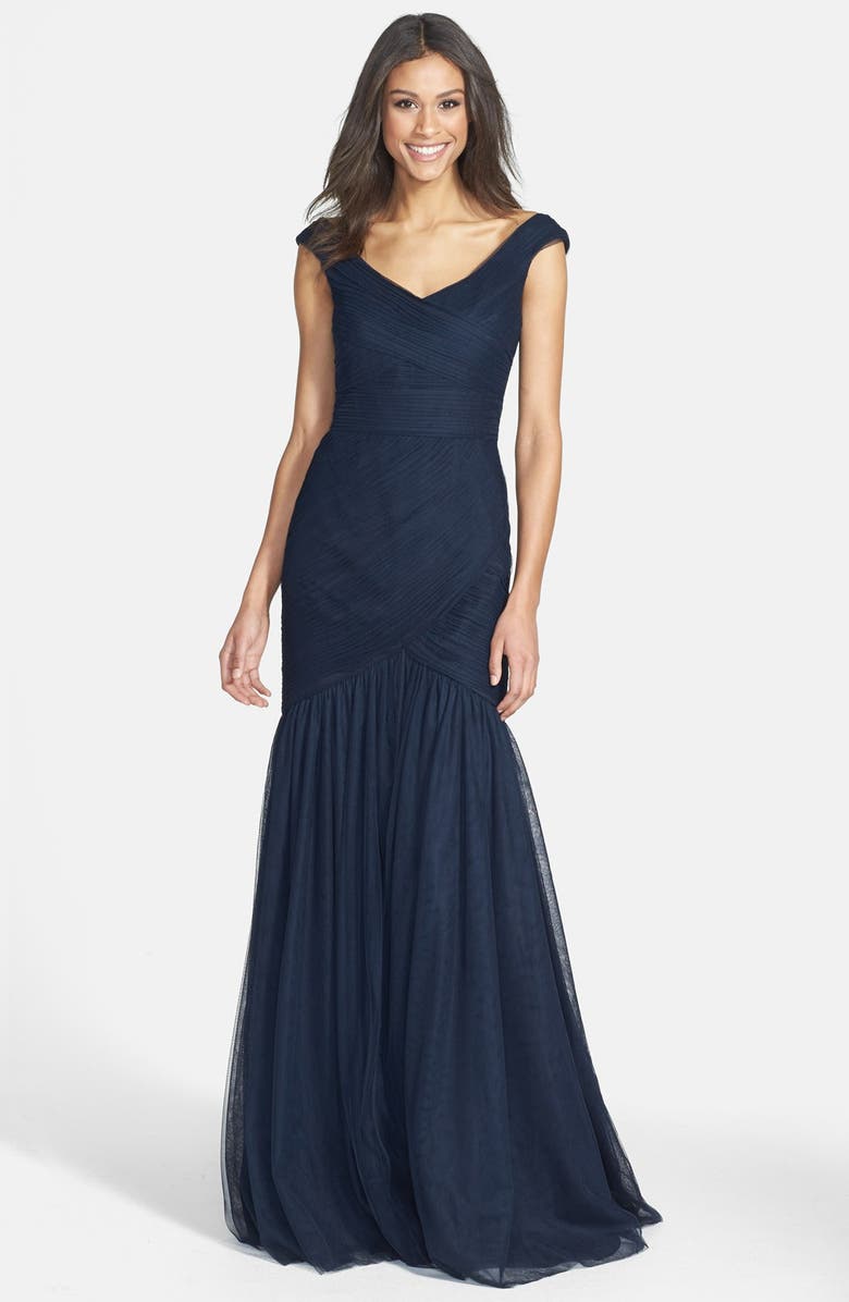 Monique Lhuillier ML Monique Lhuillier Tulle Mermaid Gown, Main, color, 