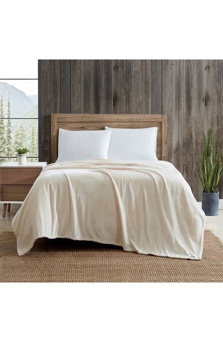 Eddie Bauer Bi-Color Premium Plush Fleece Throw Blanket, Alternate, color, White