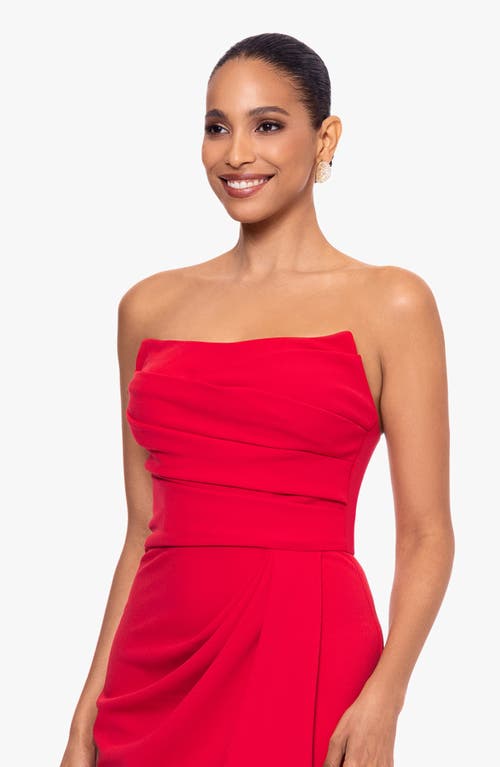 BETSY & ADAM BETSY & ADAM STRAPLESS SCUBA CREPE GOWN. 