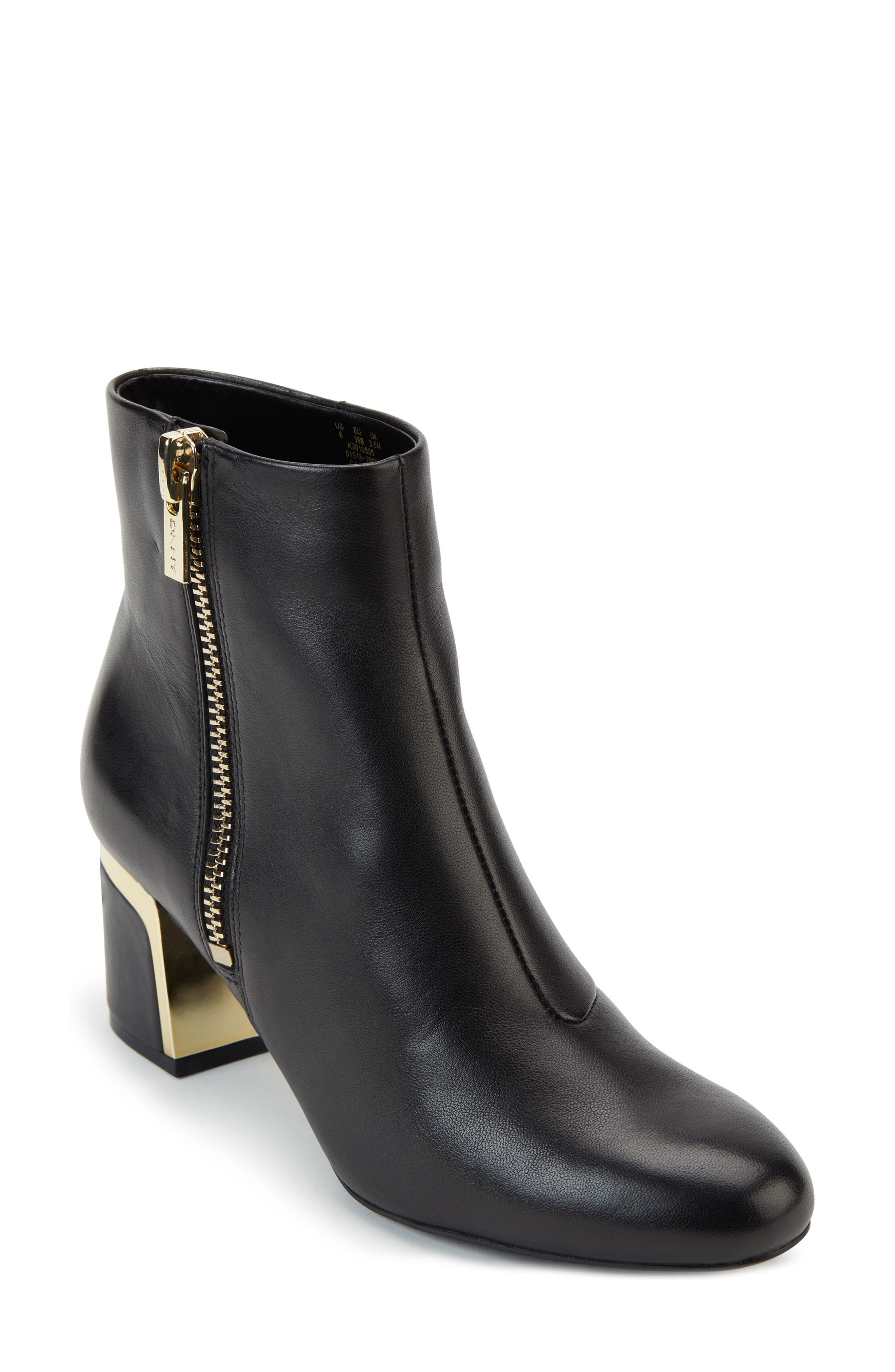DKNY Crosbi Boot