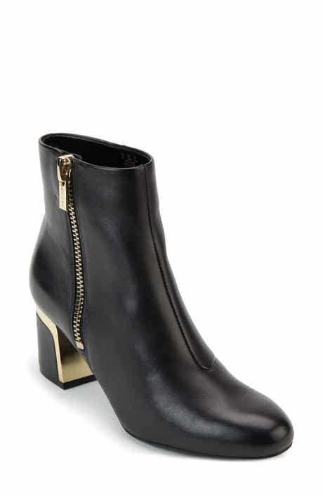 DKNY Crosbi Boot