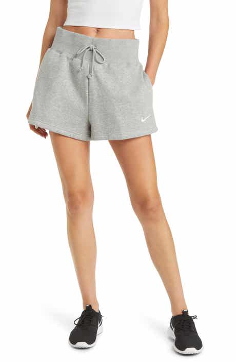 Nike Sportswear Phoenix Fleece Mid-Rise 4-Inch Shorts