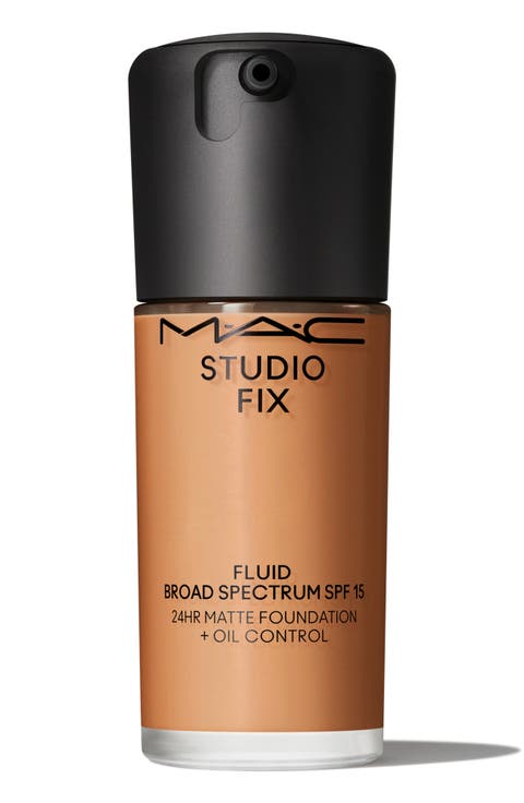 Studio Fix Fluid SPF 15 24HR Matte Foundation + Oil Control