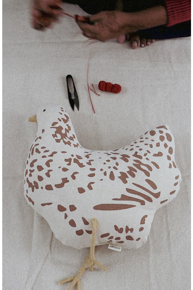 Chicken Cushion, Alternate, color, NATURAL CHESTNUT