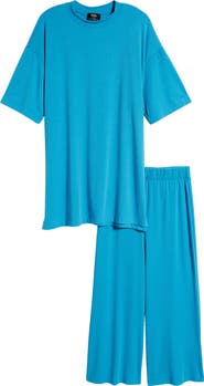 Dressed in Lala Lex Rib Oversize T-Shirt & High Waist Crop Pants