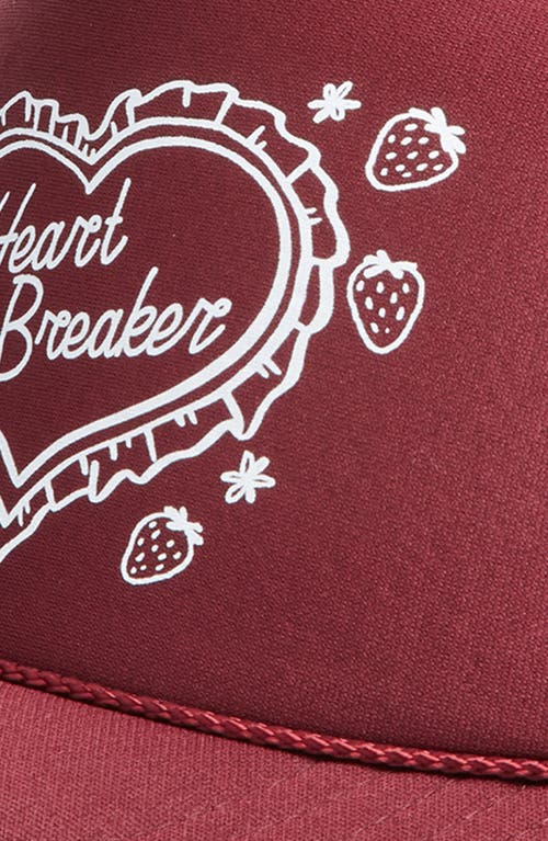 Friday Feelin ' Heart Breaker Trucker Hat In Burgundy