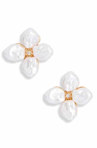 Imitation Pearl Flower Stud Earrings