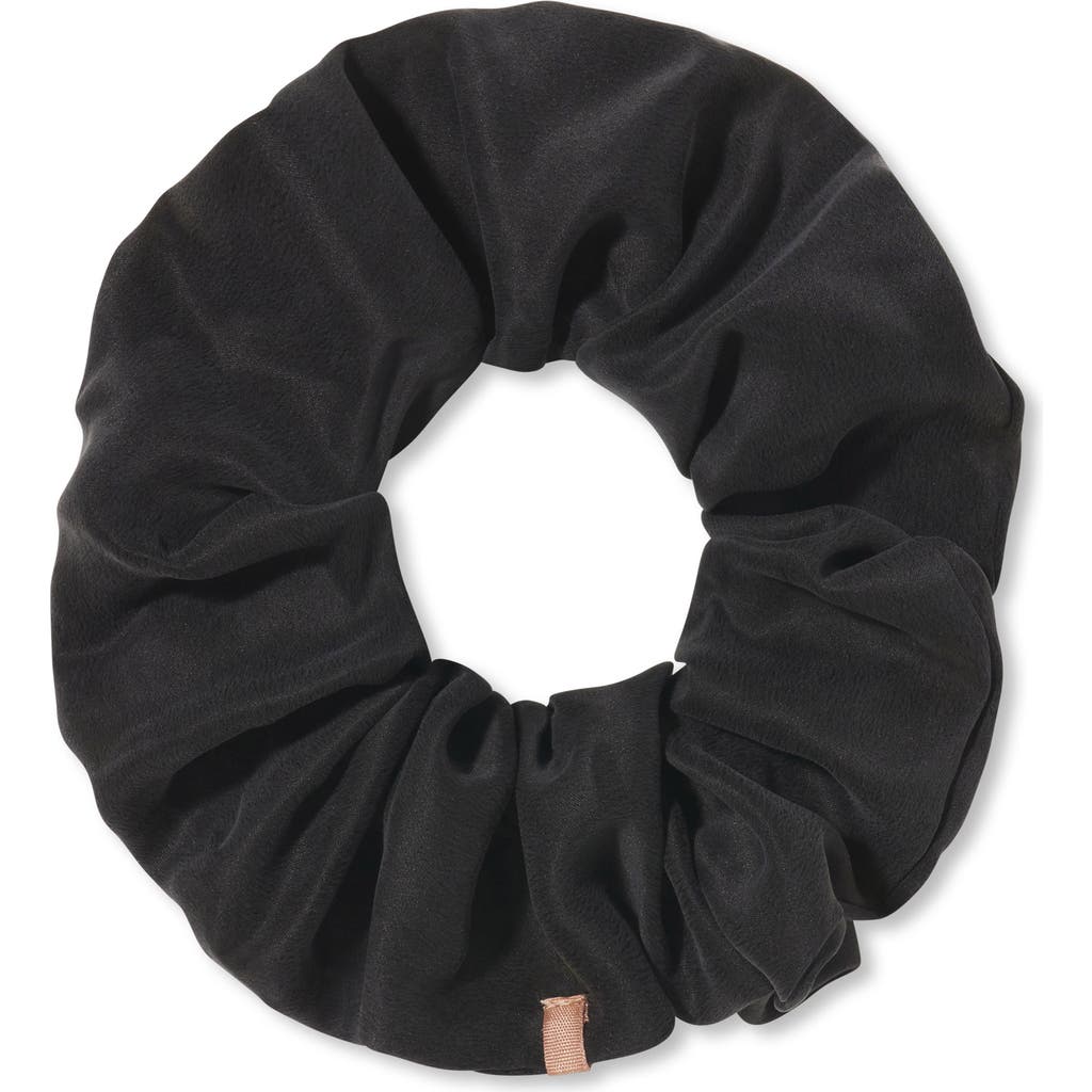 Shop Lunya Washable Silk Classic Scrunchie In Immersed Black