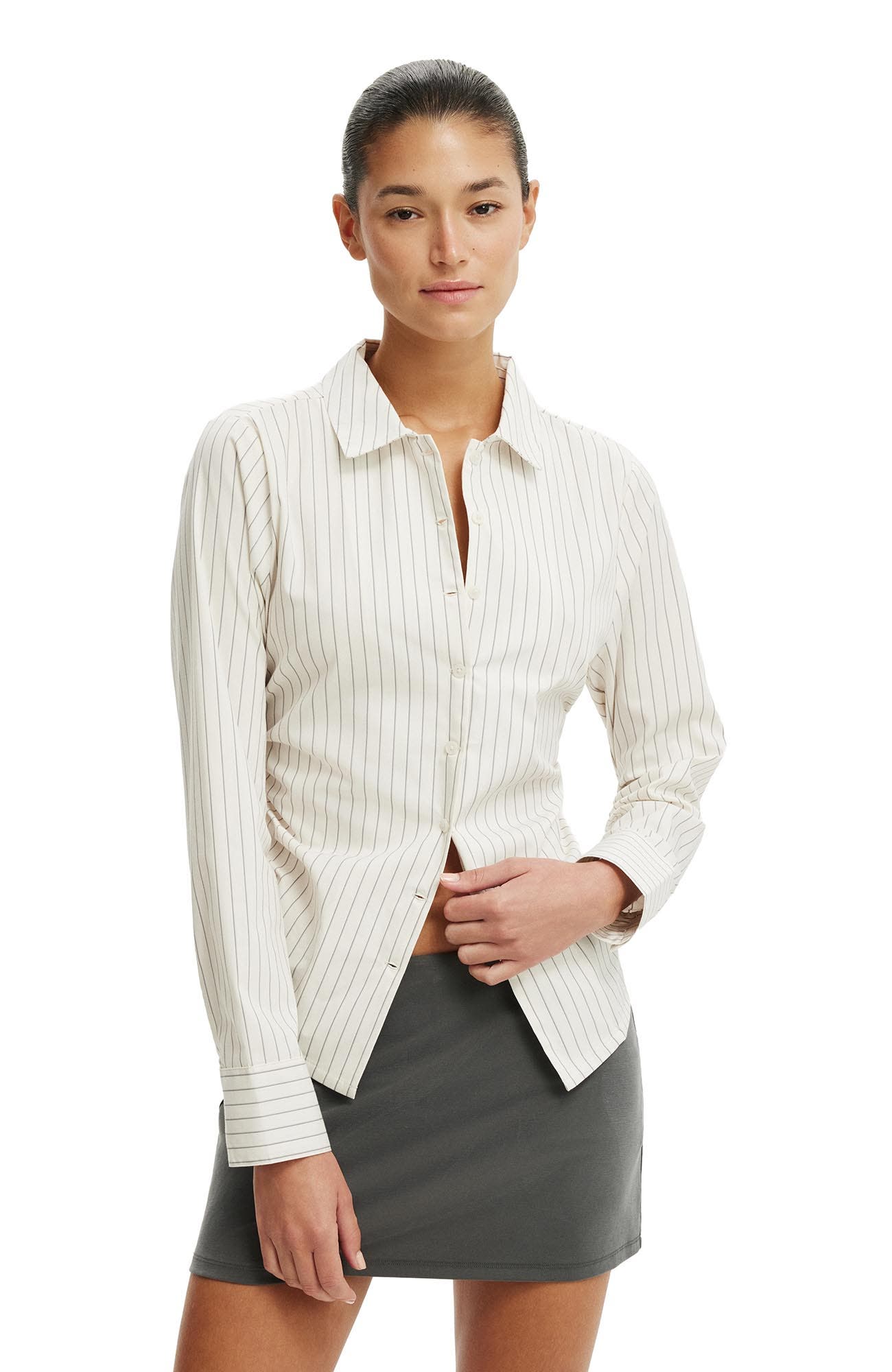 Women's Peyton Gathered Long Sleeve Shirt - image 3