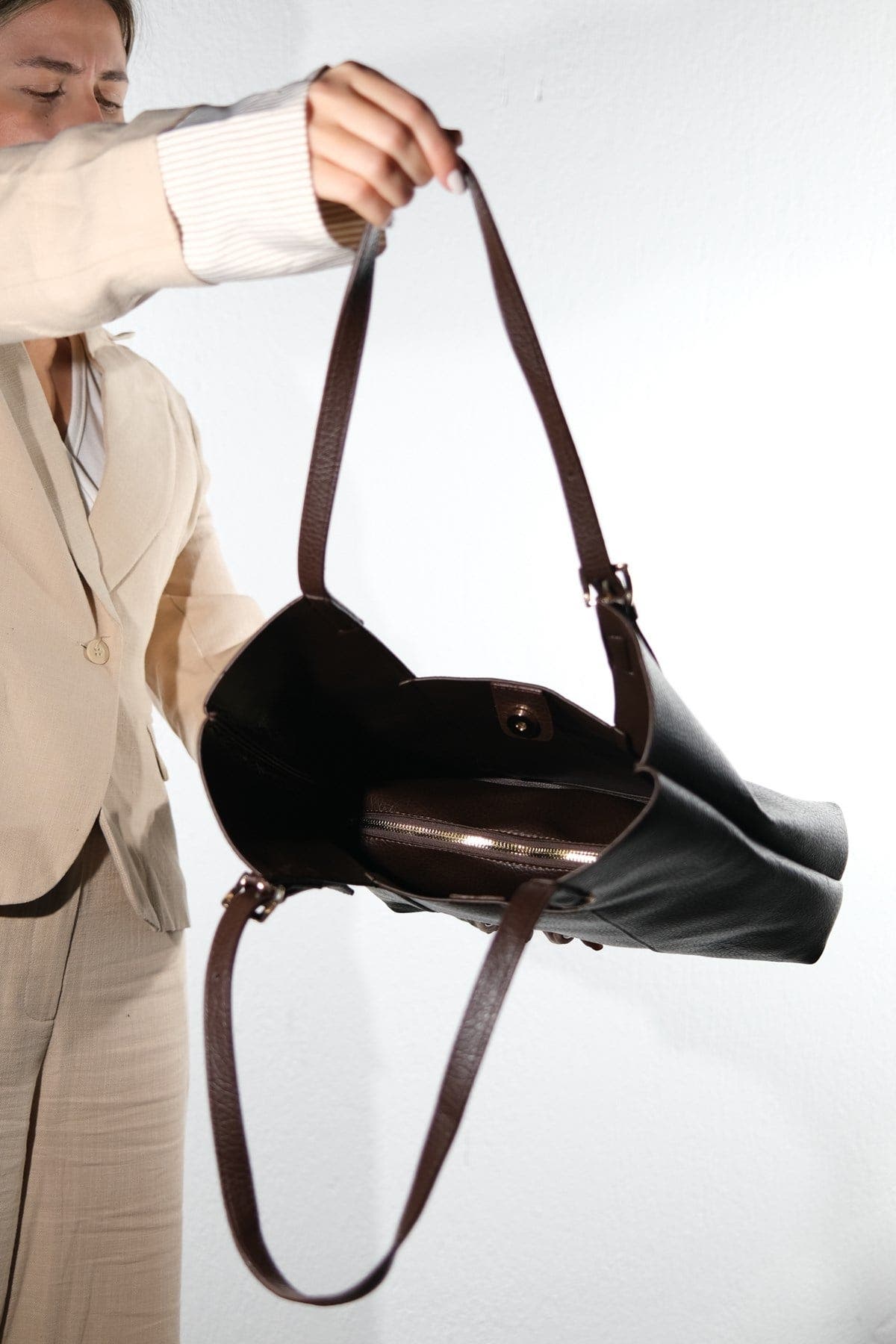 Prologue Shoes Utopia Shoulder Bag, Alternate, color, Brown