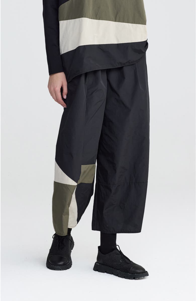 LUUKAA Brooklyn Cropped Graphic Pants, Main, color, Black