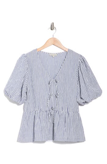 Chenault Bow Short Sleeve Seersucker Peplum Top In Multi