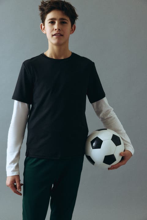 2-pack sports shirts with drymove