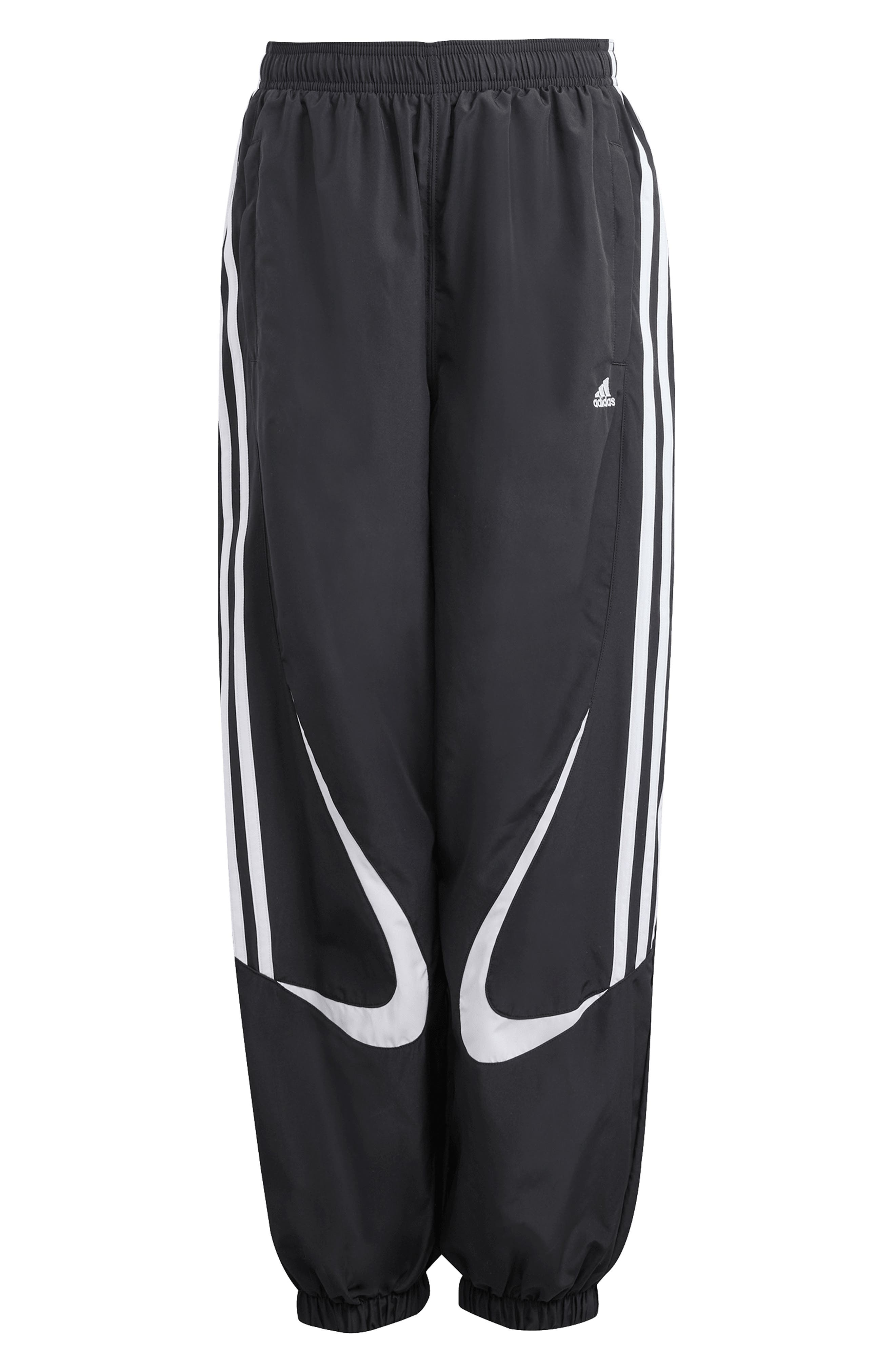 selected BLACK/ WHITE/ WHITE