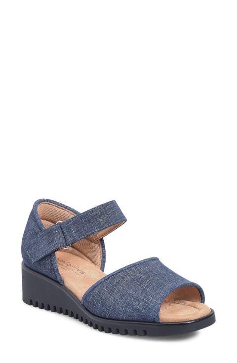 Daniella Wedge Sandal (Women)