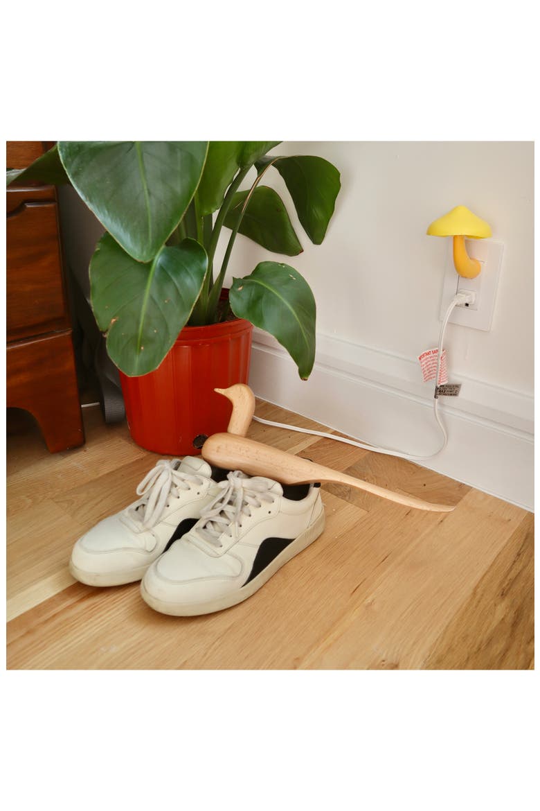 Bird Shoehorn, Alternate, color, BROWN