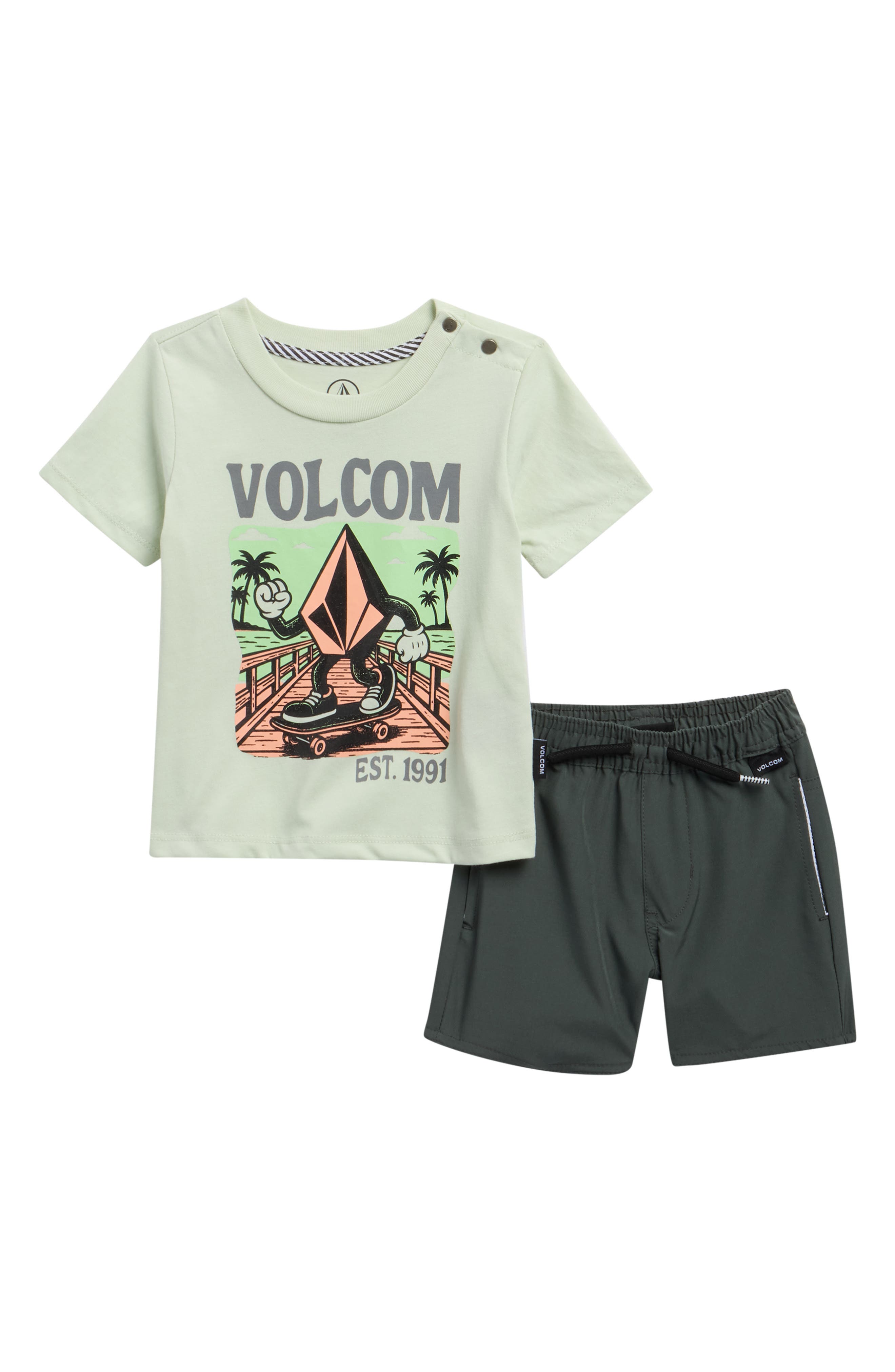 Volcom Graphic T-Shirt & Shorts Set